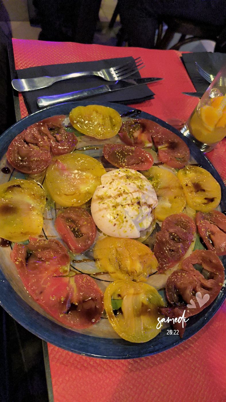 Burrata et tomates anciennes
